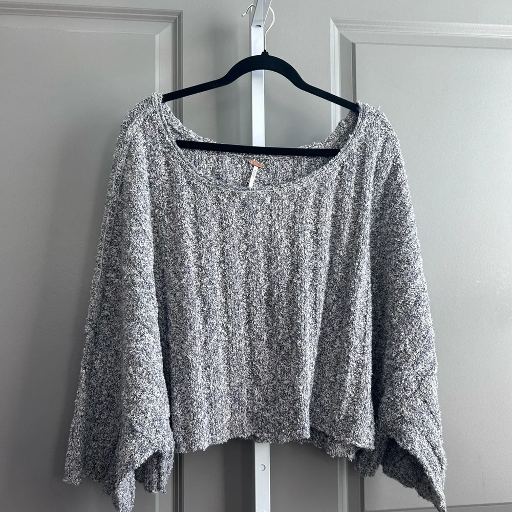 Free People Good Day Pullover Sweater in charcoal gray size large - Picture 3 of 9
